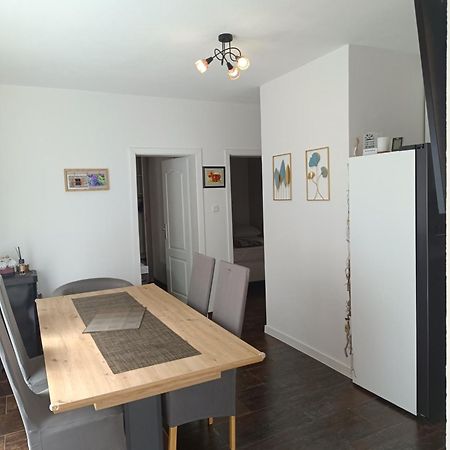 Holiday Apartment Boko Pinezići Buitenkant foto