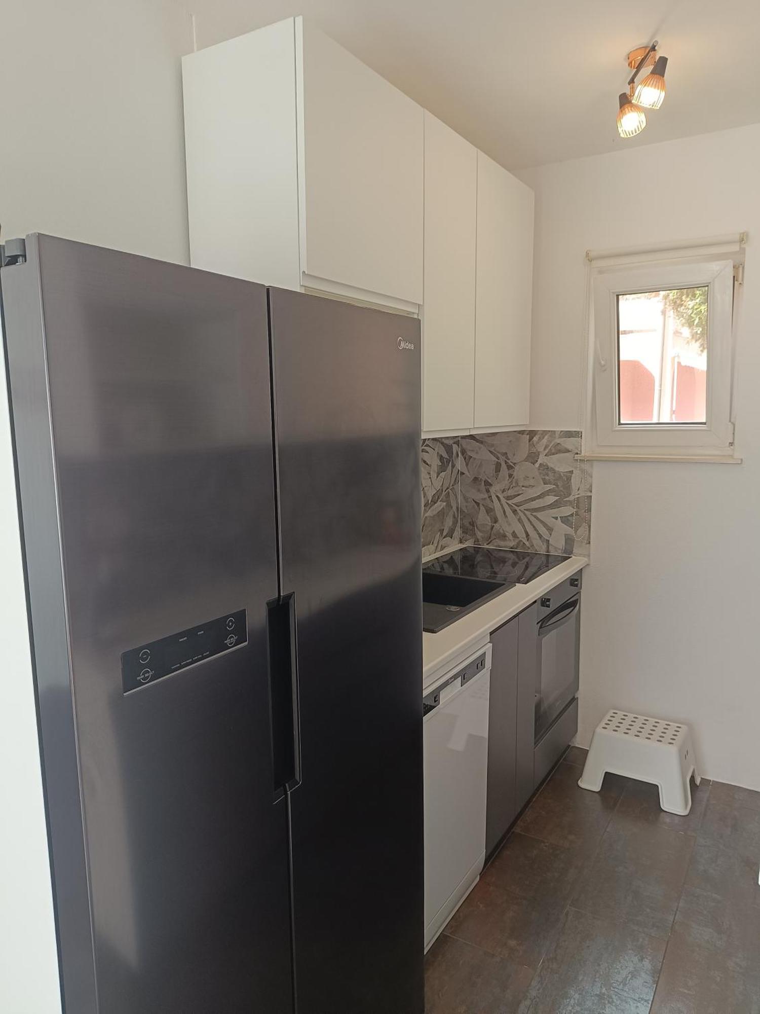 Holiday Apartment Boko Pinezići Buitenkant foto