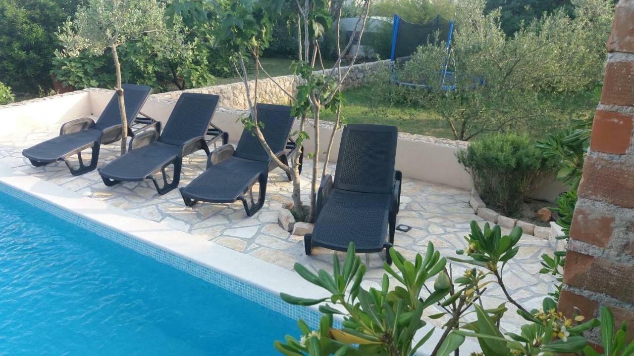 Holiday Apartment Boko Pinezići Buitenkant foto